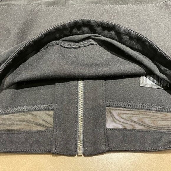 GUESS CROP TOP - BLACK SHEER/SOLID Sleeveless, Zip Up Back, Trendy, Size Small - Picture 9 of 15